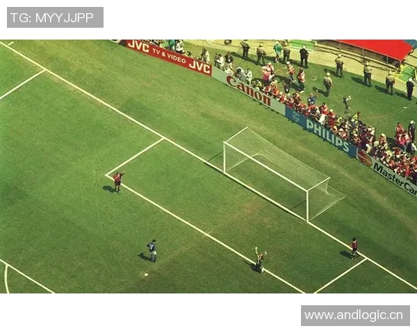 世界杯精彩回顾：各队亮点与历史性瞬间全盘解读